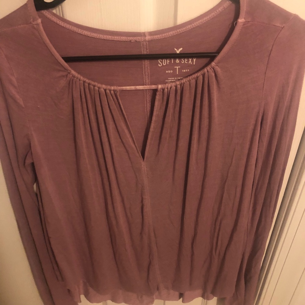 Soft & sexy American eagle top